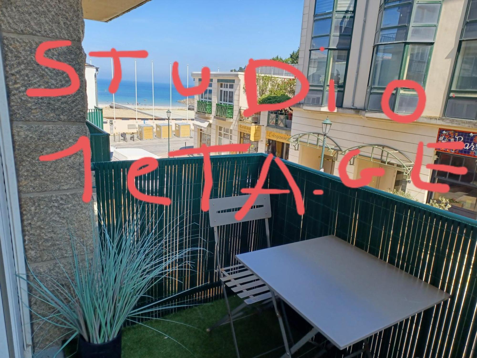 Les Studios Vue Mer Le Matlo Dinard Esterno foto
