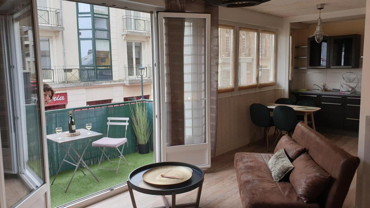 Les Studios Vue Mer Le Matlo Dinard Esterno foto
